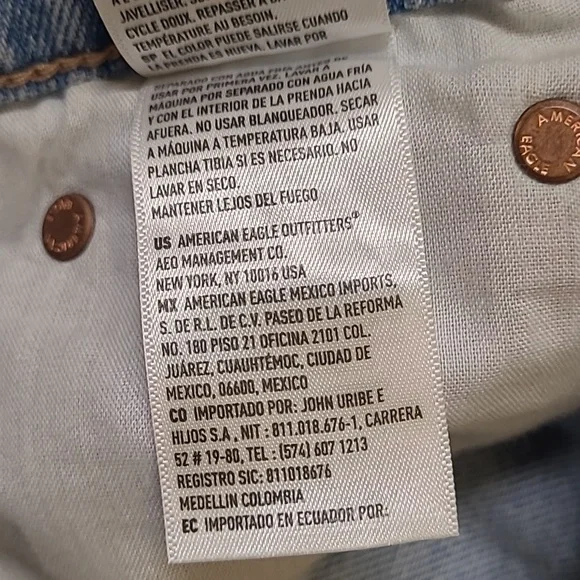 American Eagle Outfitters Light‎ Wash Denim Jeans used good condition. - Picture 5 of 14